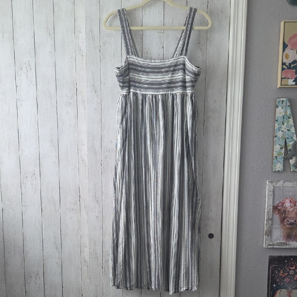 ANDREE BY UNIT Gray and Ivory Striped Cotton Midi Dress